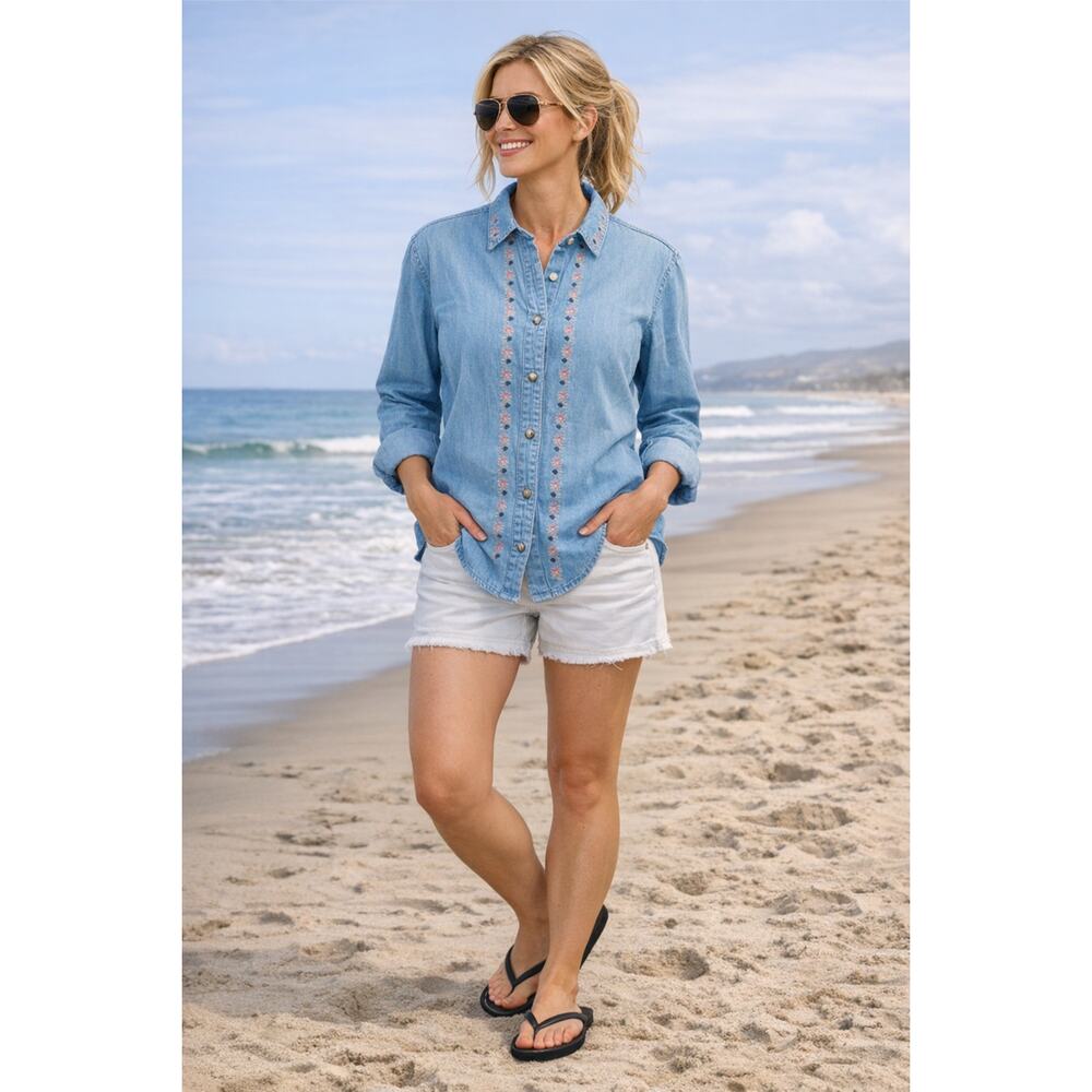 VTG Northern Reflections Chambray Shirt Embroidered Blue M